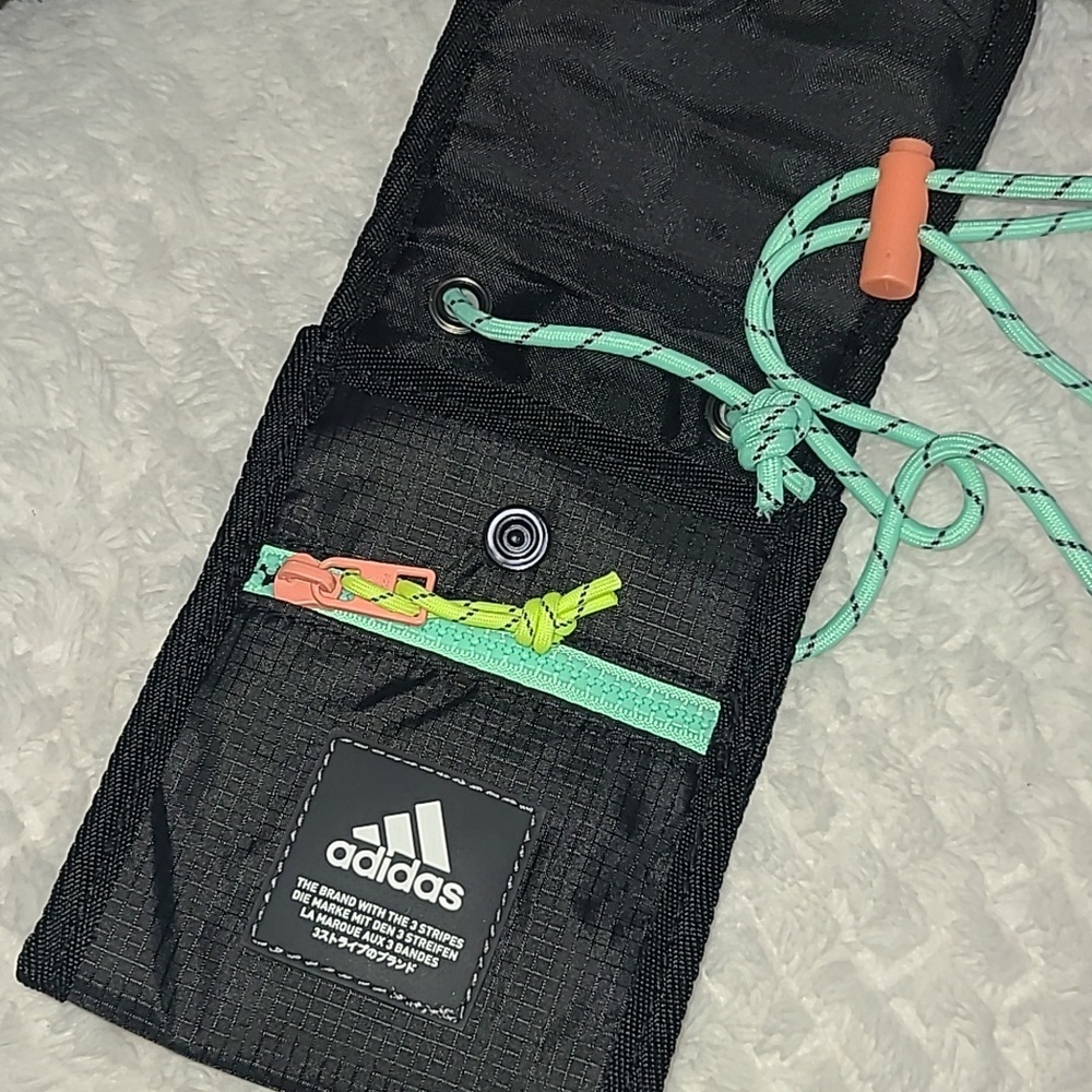 Adidas Pouch Crossbody Bag-NEW - Picture 7 of 7